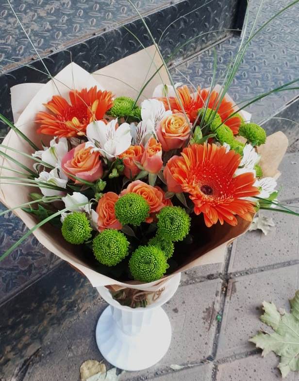 Букет цветов из: Герберы, Хризантемы, Альстромерии и Розы в Большая Соснова