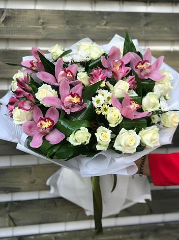 Букет цветов из: Розы и Хризантемы в Большая Соснова