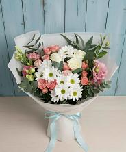 Букет цветов из:  Розы, Лизиантусы и Хризантемы в Большая Соснова