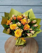 Букет цветов из:  Альстромерии и Розы в Большая Соснова