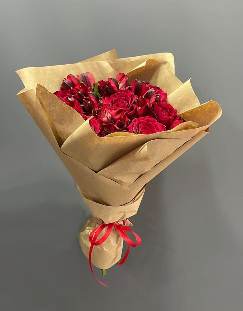 Букет цветов из: Альстромерии и Розы в Большая Соснова