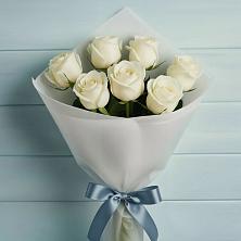 Букет 7 Белых роз Эдлесс Лав в Большая Соснова