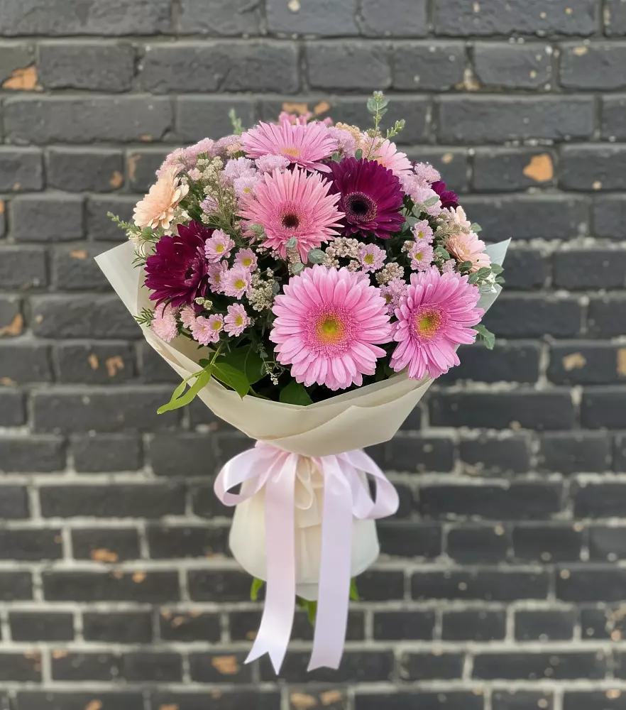 Букет цветов из: Герберы и Хризантемы в Большая Соснова