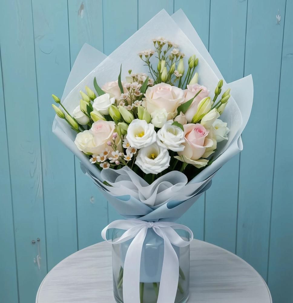 Букет цветов из: Розы и Лизиантусы в Большая Соснова