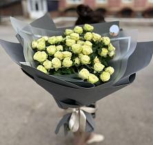 Букет Белые кустовые розы Солинеро в Большая Соснова