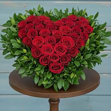 Цветочная композиция из Розы в виде сердца в Большая Соснова