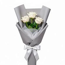 Букет 3 белые розы в Большая Соснова