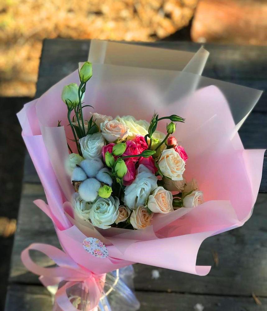 Букет цветов из: Розы и Лизиантусы в Большая Соснова