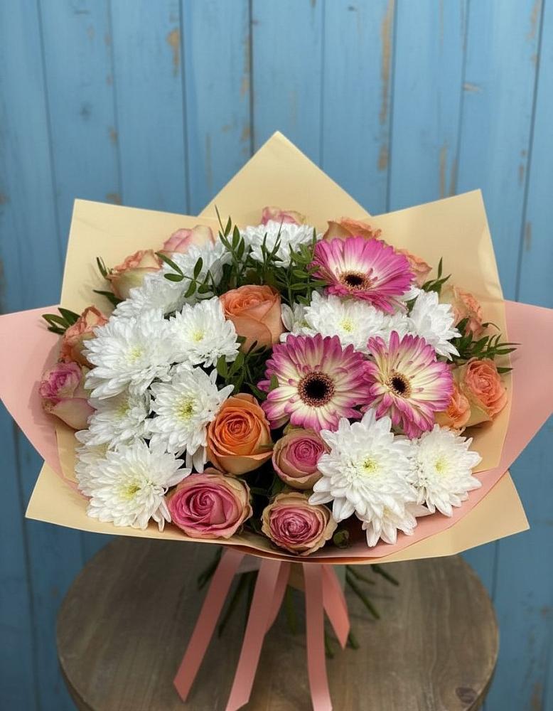 Букет цветов из: Розы, Герберы и Хризантемы в Большая Соснова