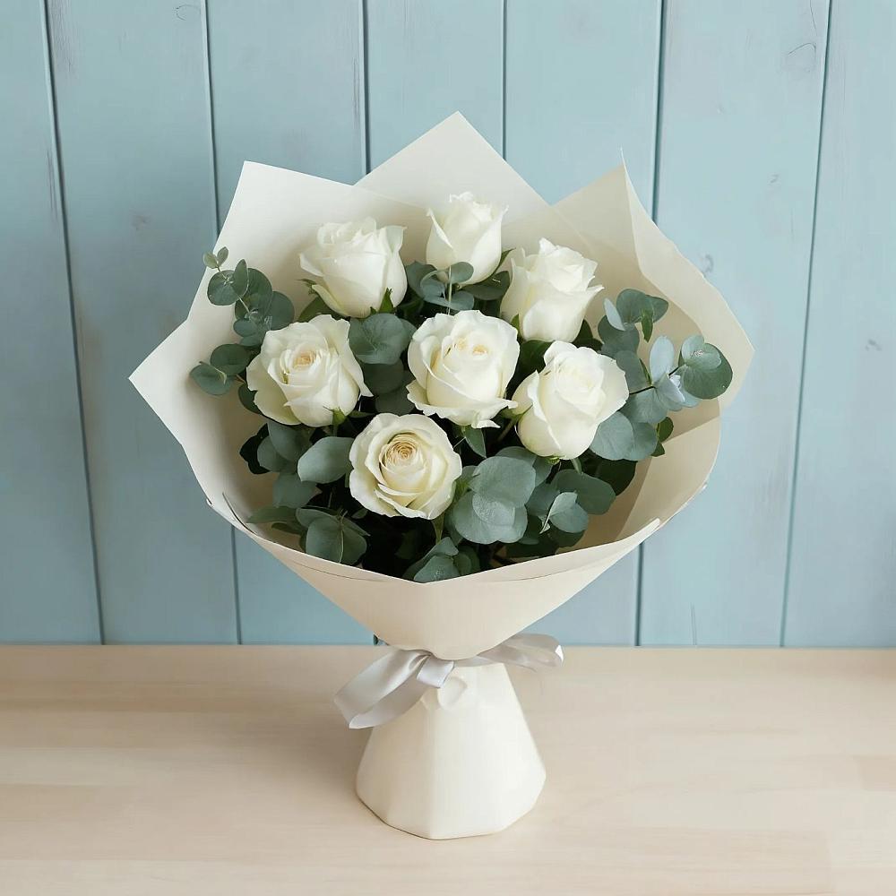 Букет Белые розы в Эвкалипте в Большая Соснова