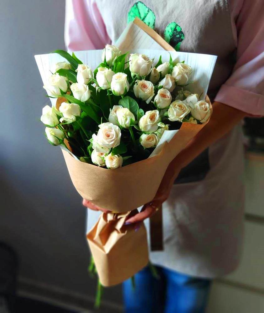 Букет цветов из: Розы в Большая Соснова