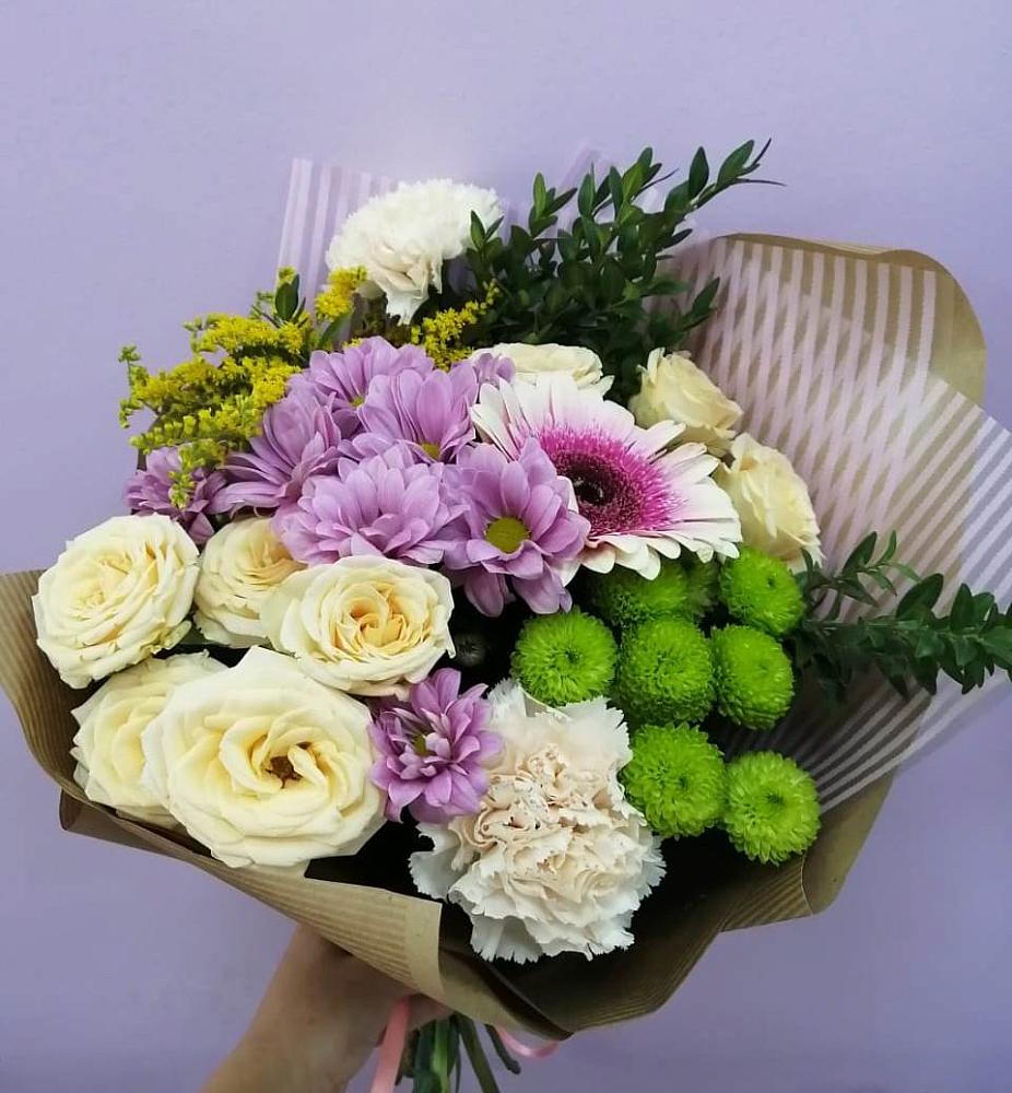 Букет цветов из: Хризантемы, Розы, Гвоздики и Герберы в Большая Соснова