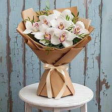 Букет цветов из:  Орхидеи и Розы в Большая Соснова